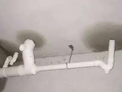 石门卫生间测漏水的几种情景